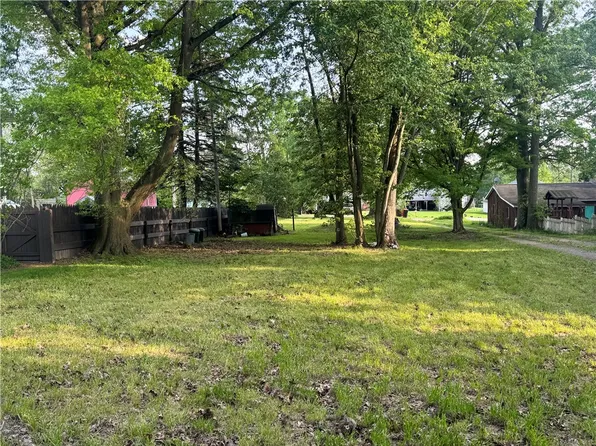 131 W Market St, Mercer, PA 16137