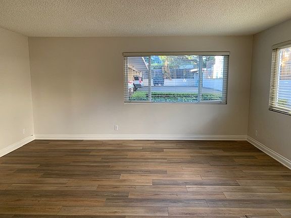 5th image of 26 W Arrellaga St #6