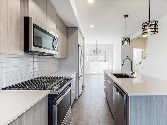 4th image of 720 Valley Rd #43