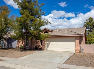 8017 S Lennox Ln, Tucson, AZ 85747