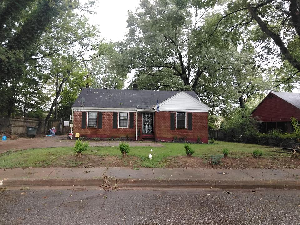 1st image of 2869 Larose Ave