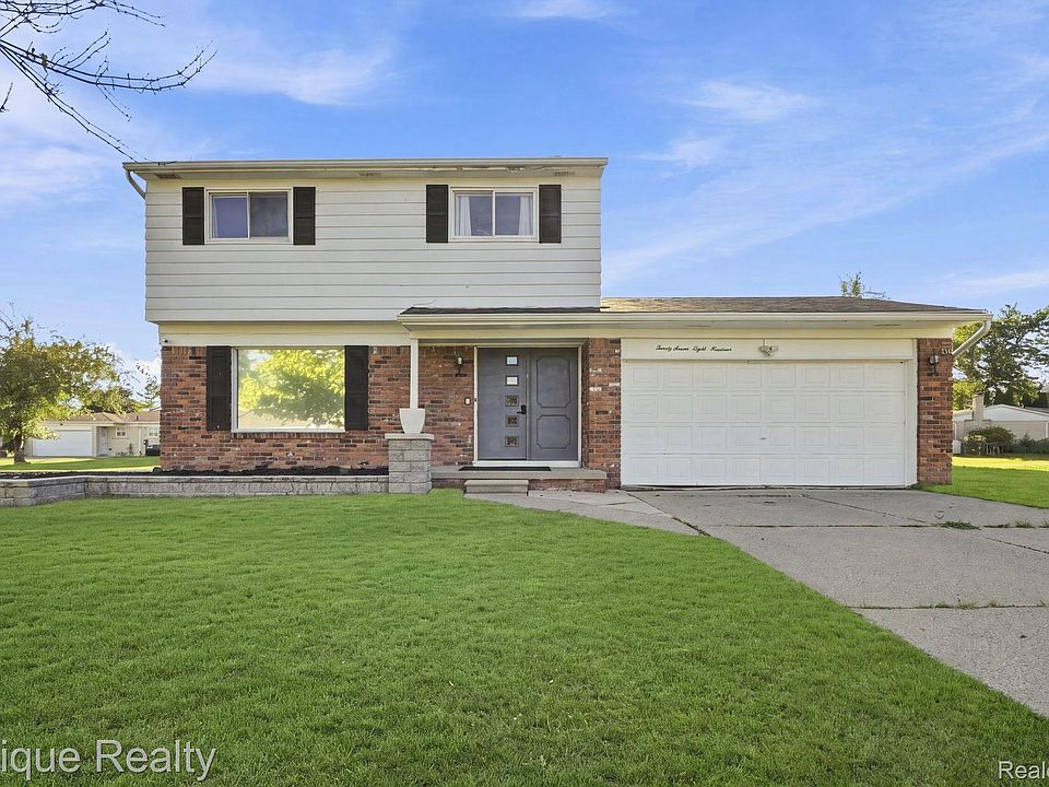 1st image of 27819 Westcott Crescent Cir