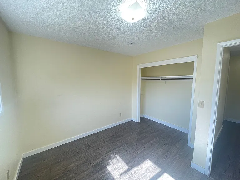 4590 Excelsior Rd — Photo 17
