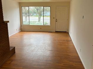 1527 Green Acres Rd, Eugene, OR 97408