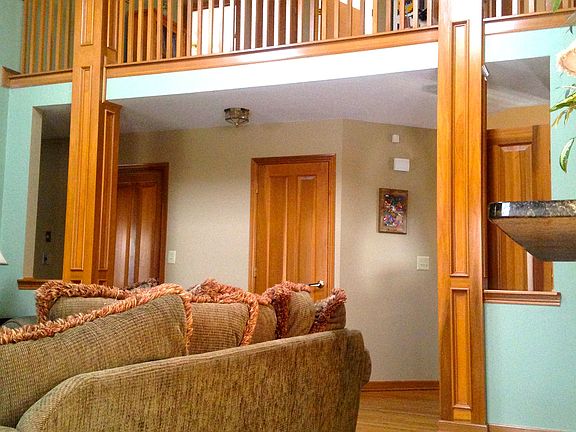 4th image of 4982 Longbenton Way