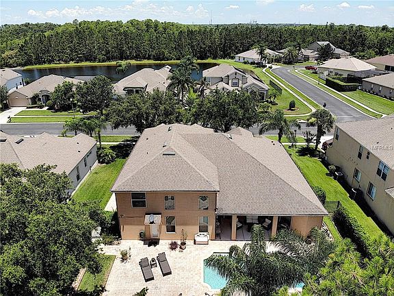 4th image of 1942 Winding Oaks Dr