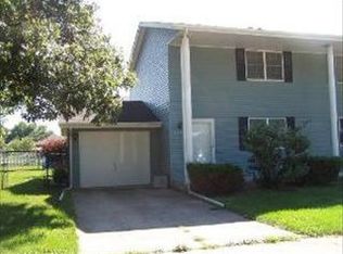 1020 Quail Dr, Morris, IL