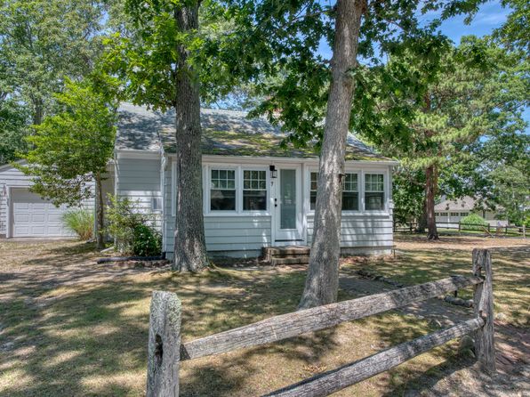 7 Maple St