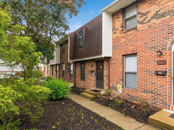 1824 Willoway Cir S, Columbus, OH 43220