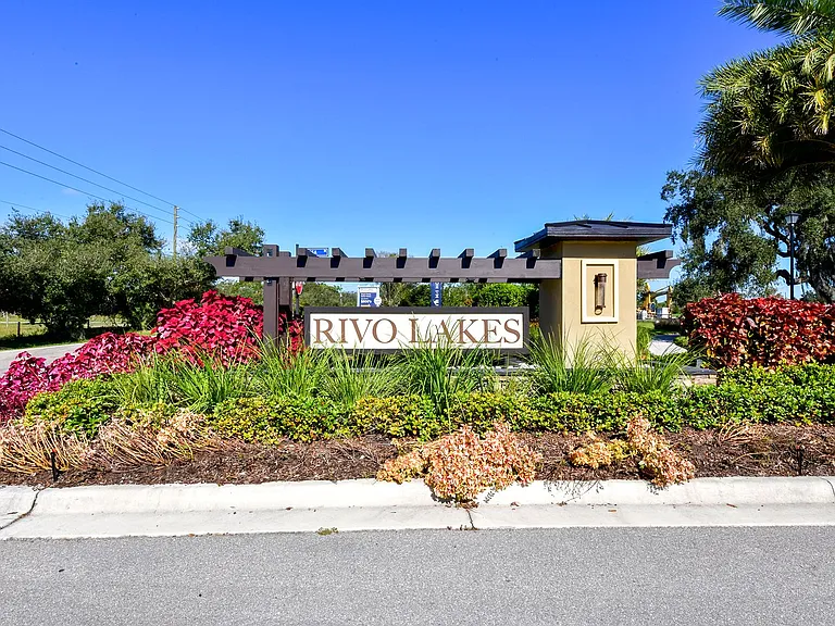 6325 Rivo Lakes Blvd — Photo 37