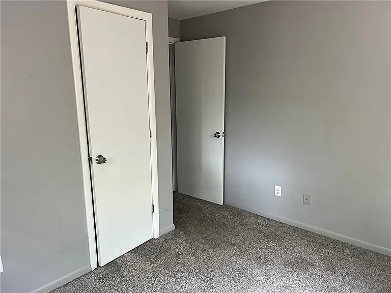 2341 Monroe Ave #1 — Photo 16