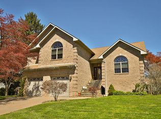 815 Llanfair Rd, Jenkintown, PA 19046