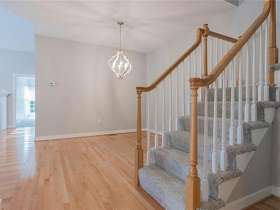 5th image of 6240 Kershaw Dr #6240