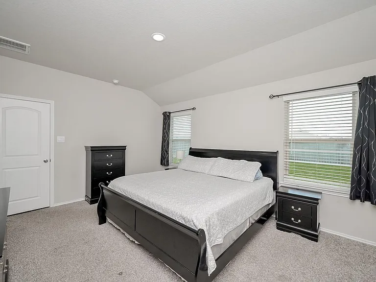 20819 Medford Landing Ln — Photo 11
