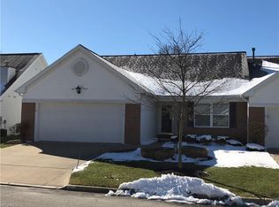 412 W Reserve Dr, Cuyahoga Falls, OH 44223