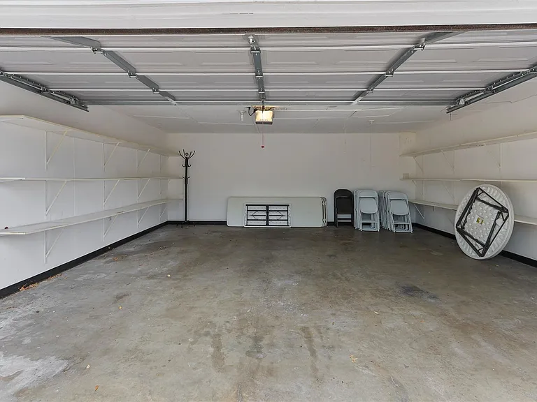 12303 Barryknoll Ln — Photo 22
