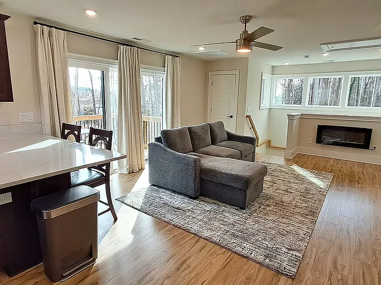 3108 1/2 Hickory Rd — Photo 5