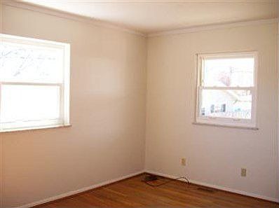 4th image of 3267 Balsamridge Dr