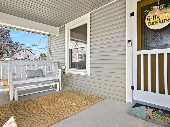 4th image of 874 Bellefontaine Ave