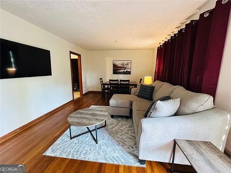 6441 Dunmoor Dr — Photo 18