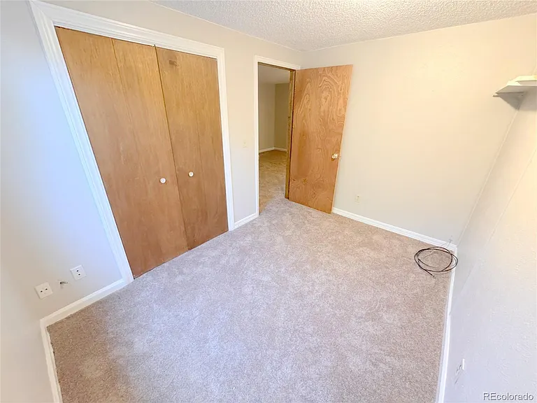 8674 Bluegrass Cir — Photo 17