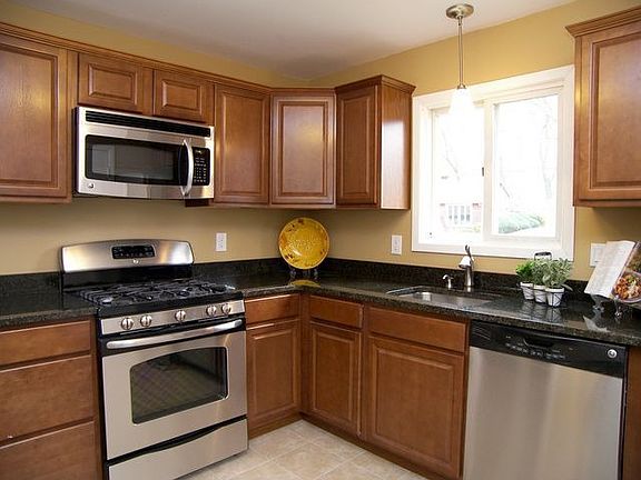 2nd image of 227 Crest Dr