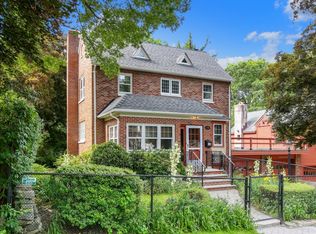 176 Serrano Ave, Hawthorne, NY 10532