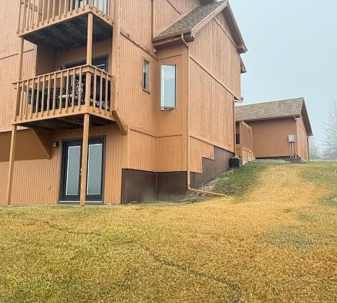 3rd image of 604 4th Ave E