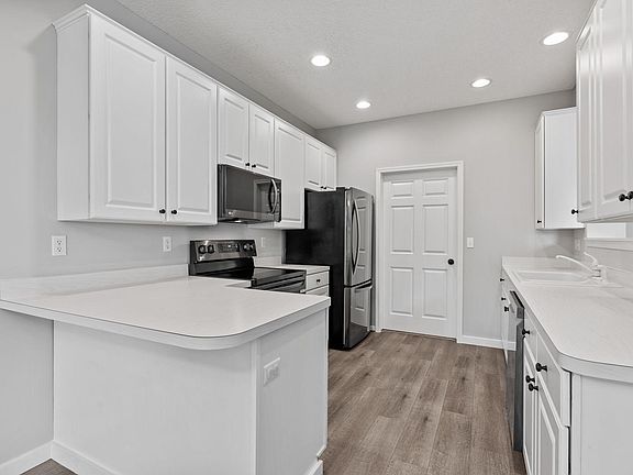2nd image of 19754 Meadowlark Way #280
