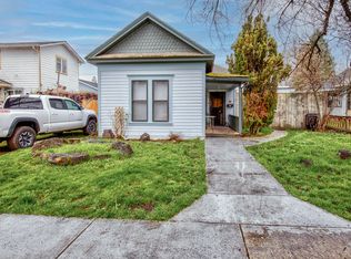903 W 11th St, Medford, OR 97501