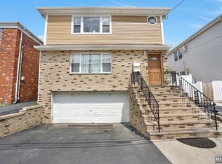 41 Magnolia St FLOOR 2, Belleville, NJ 07109
