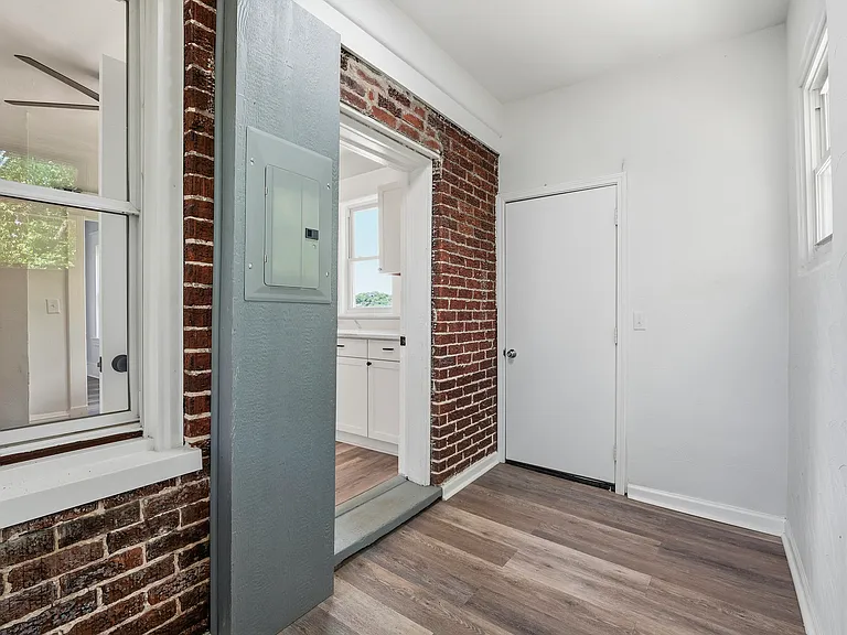 1115 Grayson Ave NW — Photo 17