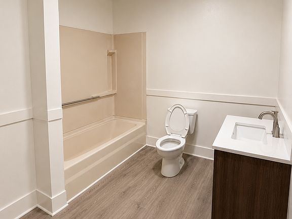 5th image of 1500 Tremont St APT 1