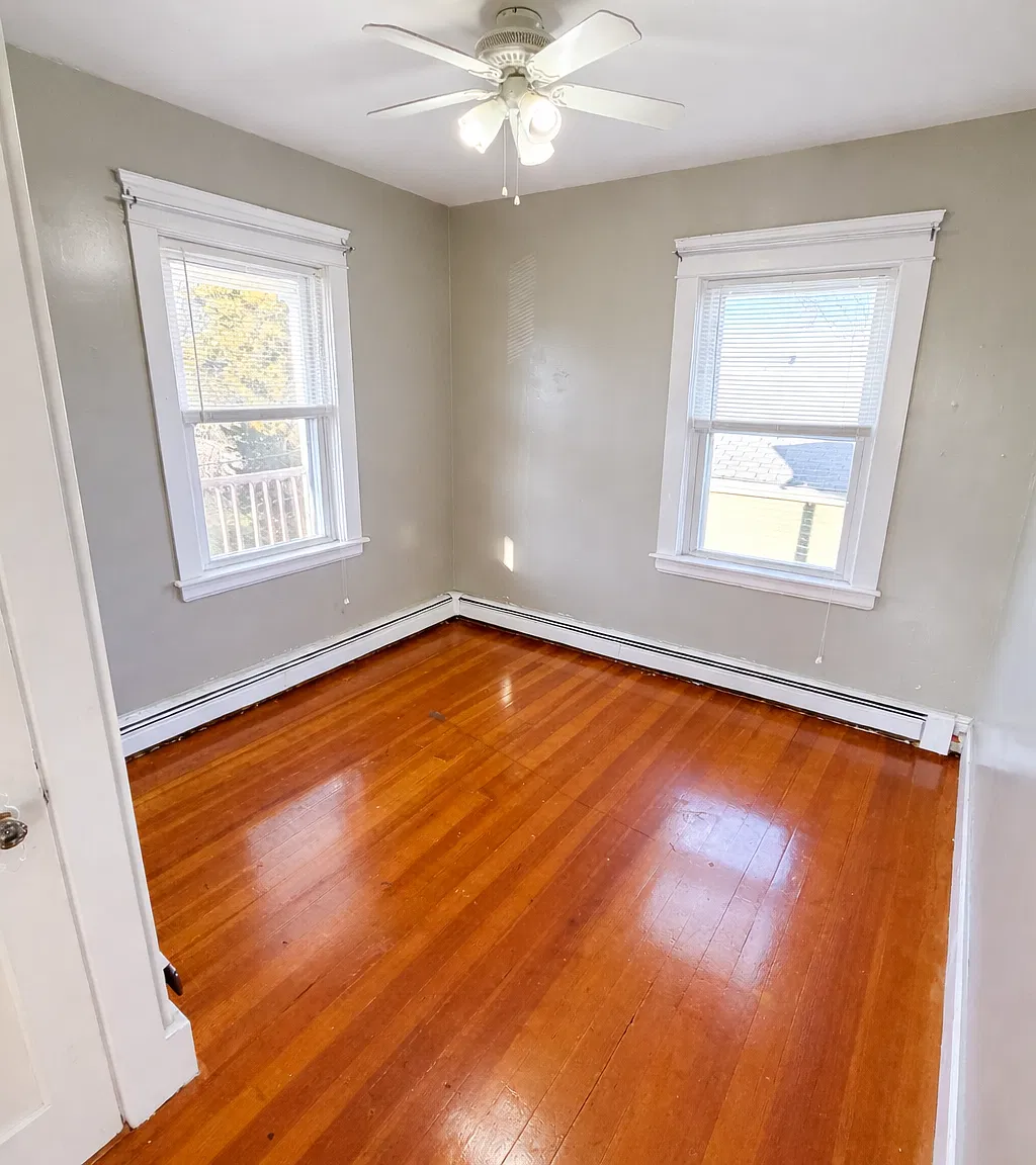 3 bed, 1026 sqft, $1,700 — Photo 4