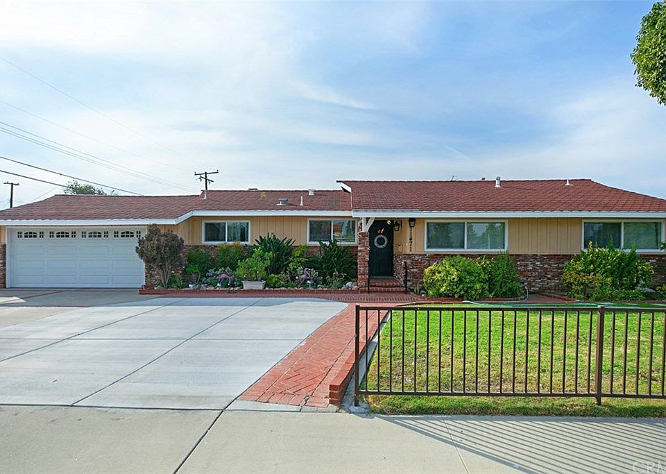 1st image of 11471 Faye Ave