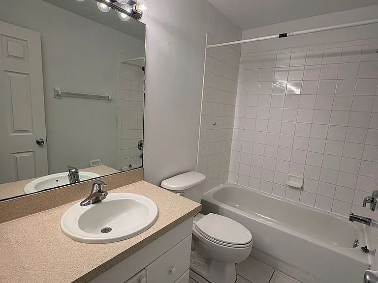 509 SE 6th Pl — Photo 11