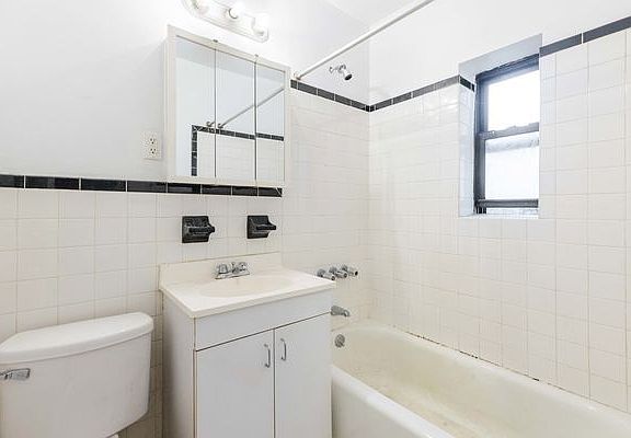 5th image of 660 W 178th St APT 4A