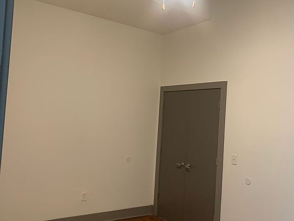 5th image of 1204 Hull St #1E