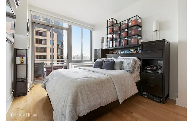 Rented by Douglas Elliman | media 30