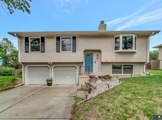 5318 S 39th St, Lincoln, NE 68516