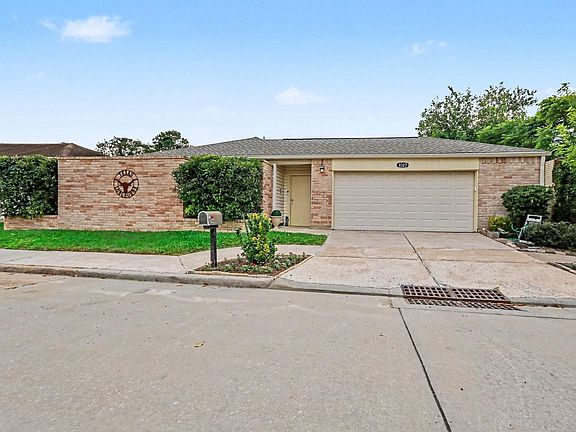 2nd image of 8327 Spring Wind Dr