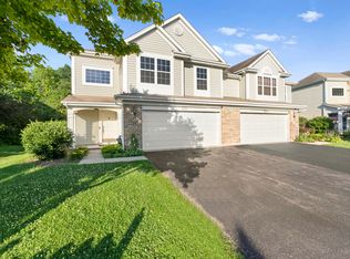 631 Crystal Springs Ct, Fox Lake, IL 60020