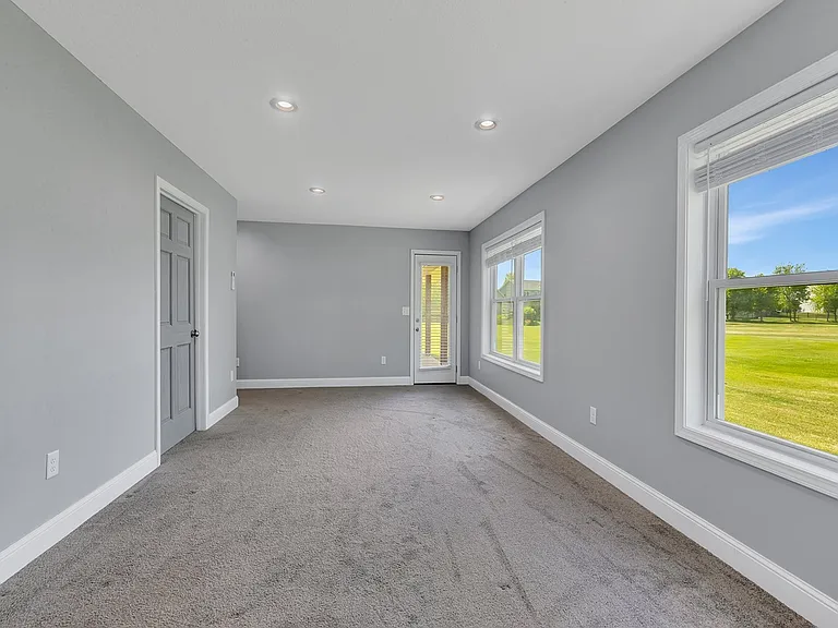 980 Acacia Dr S — Photo 20