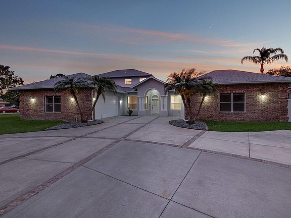 3rd image of 2481 Crooked Antler Dr