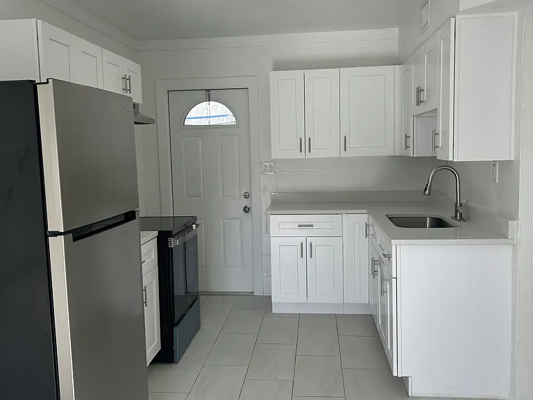 Cottages at Washington Square — Photo 1