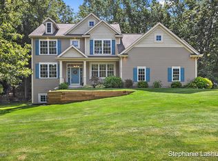 4670 Plateau View Dr NE, Grand Rapids, MI 49525