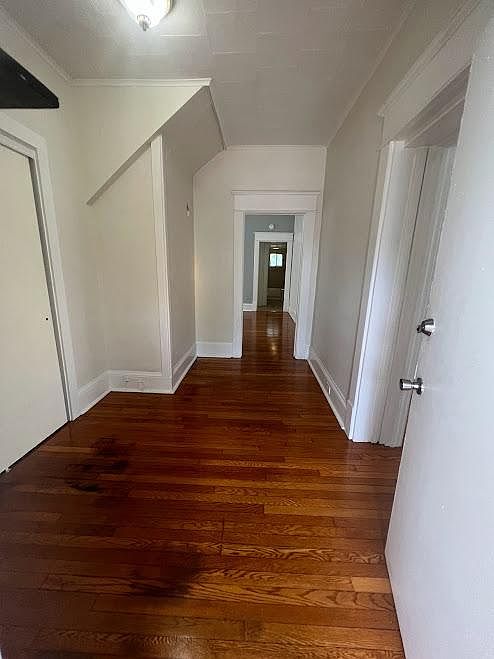 Welcome to Unit #1, 421 Washington Ave SW
Front Entrance, foyer
door to left = closet
door to right = bedroom 1
