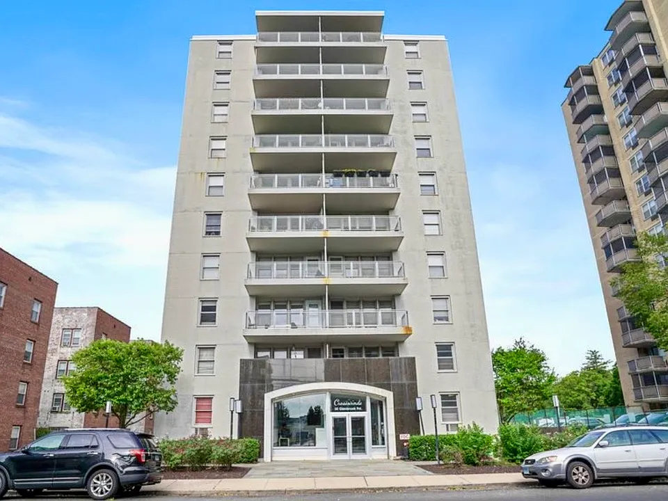 30 Glenbrook Rd #2E