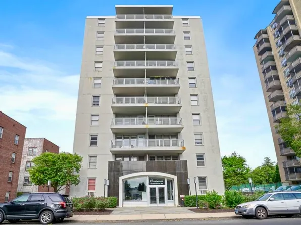 30 Glenbrook Rd APT 2E, Stamford, CT 06906