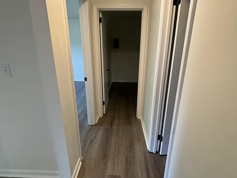 2535 Martin Cir — Photo 10